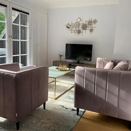 Weedkroog Apartament *